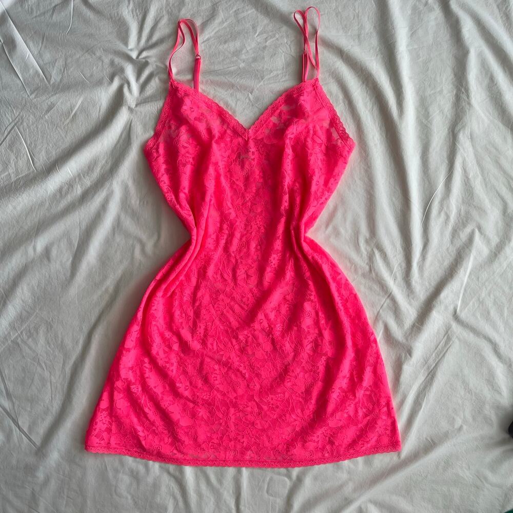 Y2K Victoria’s Secret Pink Sheer Lace Slip Dress - size M